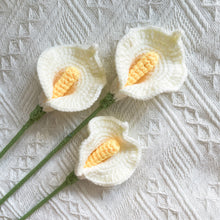Load image into Gallery viewer, Calla Lily Flower Crochet Pattern
